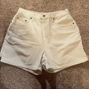 🤑5 for $15 Halston Shorts!
